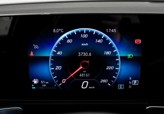 Подержанный автомобиль Mercedes-Benz GLB 2020 года (20 фото)