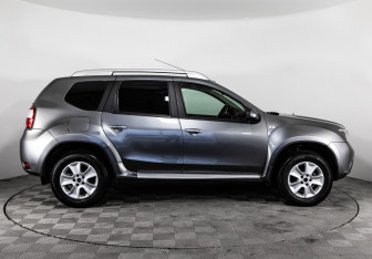Подержанный автомобиль Nissan Terrano 2018 года (4 фото)