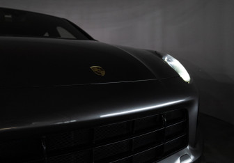 Подержанный автомобиль Porsche Cayenne 2021 года (35 фото)