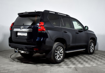 Подержанный автомобиль Toyota Land Cruiser Prado 2019 года (5 фото)