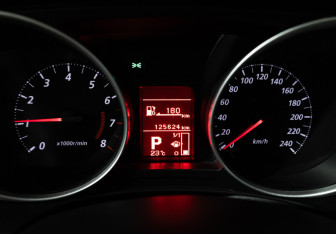 Подержанный автомобиль Mitsubishi ASX 2014 года (12 фото)