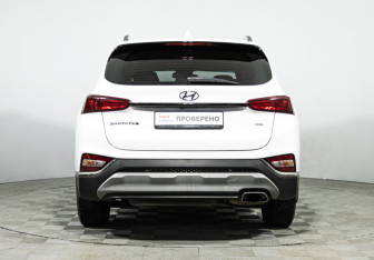 Подержанный автомобиль Hyundai Santa Fe 2020 года (6 фото)