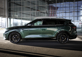 Подержанный автомобиль Voyah Free 2023 года (4 фото)