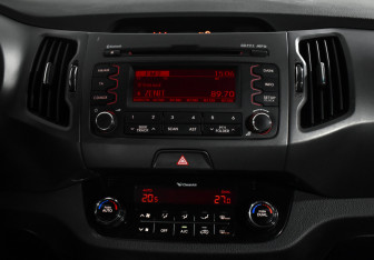 Подержанный автомобиль Kia Sportage 2012 года (16 фото)