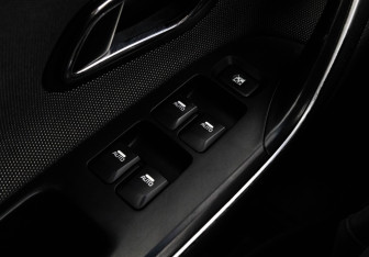 Подержанный автомобиль Kia Ceed Hatchback 2013 года (17 фото)