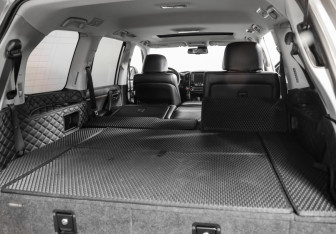 Подержанный автомобиль Toyota Land Cruiser Suv 2014 года (35 фото)