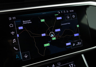 Подержанный автомобиль Audi A7 2018 года (18 фото)