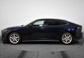 Подержанный автомобиль Changan UNI-V 2023 года (8 фото)