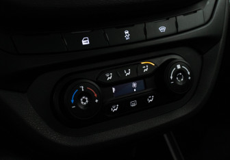 Подержанный автомобиль LADA (ВАЗ) Vesta Sedan 2020 года (16 фото)