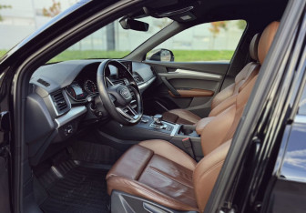 Подержанный автомобиль Audi Q5 2017 года (9 фото)
