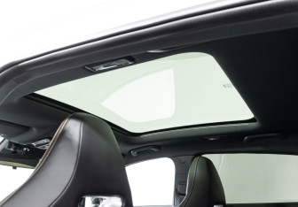 Подержанный автомобиль Changan UNI-V 2023 года (15 фото)