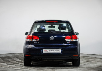 Подержанный автомобиль Volkswagen Golf Hatchback 2011 года (6 фото)
