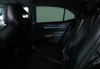 Подержанный автомобиль Toyota Camry Sedan 2019 года (21 фото)