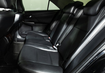 Подержанный автомобиль Toyota Camry Sedan 2012 года (10 фото)