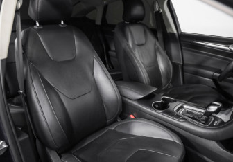 Подержанный автомобиль Ford Mondeo Sedan 2017 года (23 фото)