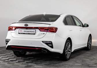 Подержанный автомобиль Kia Cerato Sedan 2020 года (5 фото)