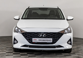 Подержанный автомобиль Hyundai Solaris Sedan 2020 года (2 фото)