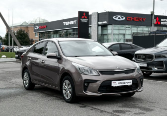 Подержанный автомобиль Kia Rio Sedan 2018 года (3 фото)