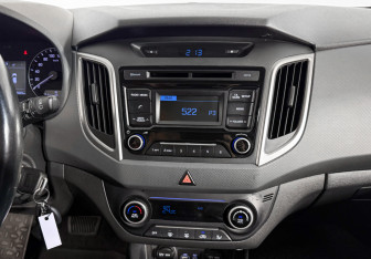 Подержанный автомобиль Hyundai Creta 2018 года (16 фото)