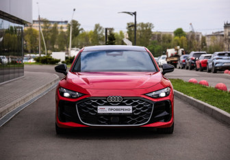 Подержанный автомобиль Audi A5 Liftback 2025 года (4 фото)
