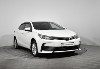 Подержанный автомобиль Toyota Corolla Sedan 2016 года (3 фото)