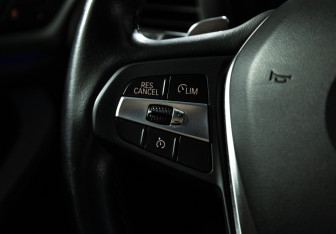 Подержанный автомобиль BMW X4 2019 года (21 фото)