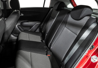 Подержанный автомобиль Kia Rio Hatchback 2019 года (10 фото)