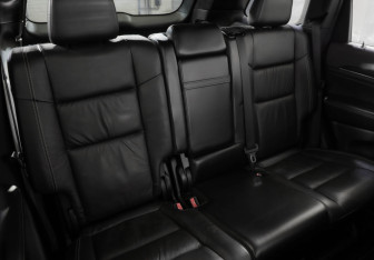 Подержанный автомобиль Jeep Grand Cherokee 2013 года (25 фото)