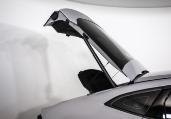 Подержанный автомобиль Changan UNI-V 2024 года (37 фото)