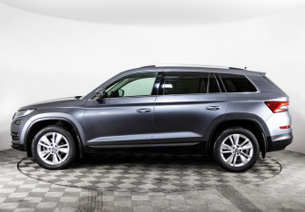 Подержанный автомобиль Skoda Kodiaq 2020 года (10 фото)