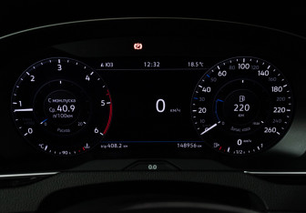 Подержанный автомобиль Volkswagen Passat Wagon 2017 года (12 фото)