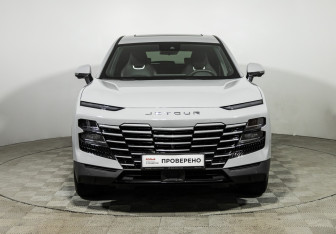 Подержанный автомобиль Jetour Dashing 2023 года (2 фото)