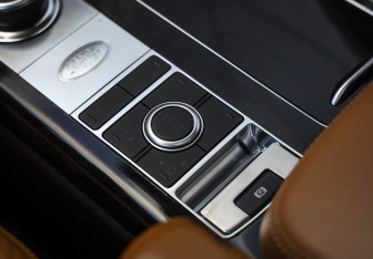 Подержанный автомобиль Land Rover Range Rover 2019 года (26 фото)