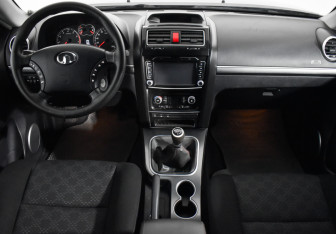 Подержанный автомобиль Great Wall Hover H3 2014 года (12 фото)