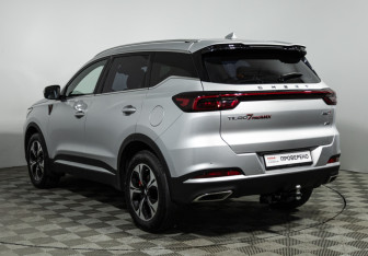 Подержанный автомобиль Chery Tiggo 7 Pro Max 2023 года (7 фото)