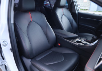 Подержанный автомобиль Toyota Camry Sedan 2021 года (29 фото)