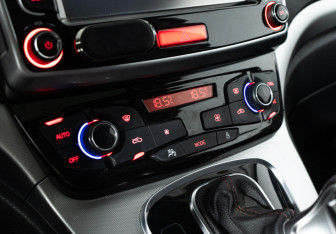 Подержанный автомобиль Haval H6 2018 года (17 фото)