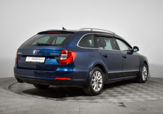 Подержанный автомобиль Skoda Superb Wagon 2014 года (5 фото)