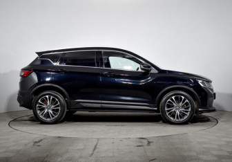 Подержанный автомобиль Geely Coolray 2021 года (4 фото)