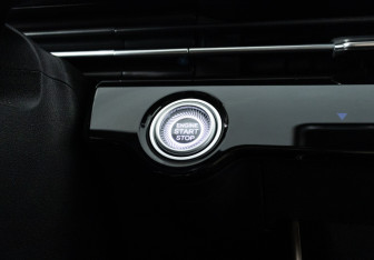 Подержанный автомобиль Omoda C5 2023 года (20 фото)