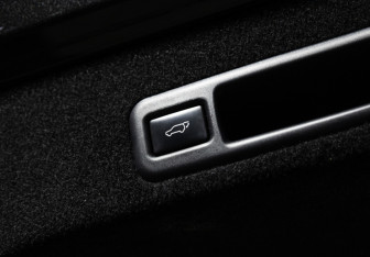 Подержанный автомобиль Lexus RX 2018 года (27 фото)