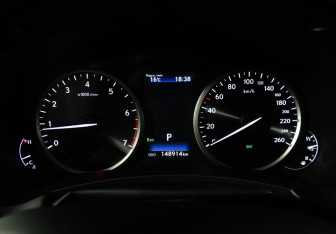 Подержанный автомобиль Lexus NX 2018 года (12 фото)