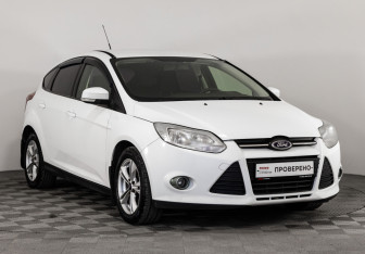Подержанный автомобиль Ford Focus Hatchback 2012 года (3 фото)