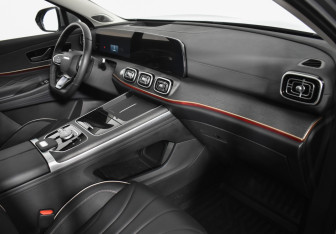 Подержанный автомобиль Jaecoo J8 2024 года (12 фото)