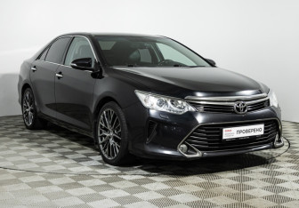 Подержанный автомобиль Toyota Camry Sedan 2016 года (3 фото)