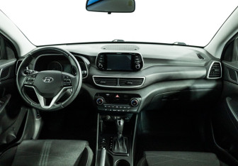 Подержанный автомобиль Hyundai Tucson 2018 года (13 фото)