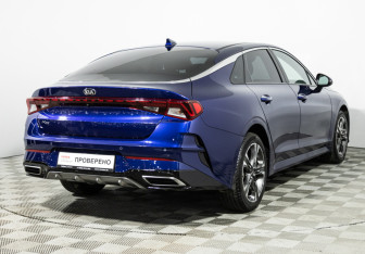 Подержанный автомобиль Kia K5 2021 года (5 фото)