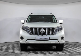 Подержанный автомобиль Toyota Land Cruiser Prado 2014 года (2 фото)