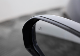 Подержанный автомобиль Hyundai Santa Fe 2015 года (8 фото)