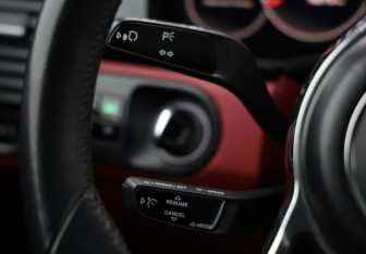 Подержанный автомобиль Porsche Cayenne 2019 года (17 фото)